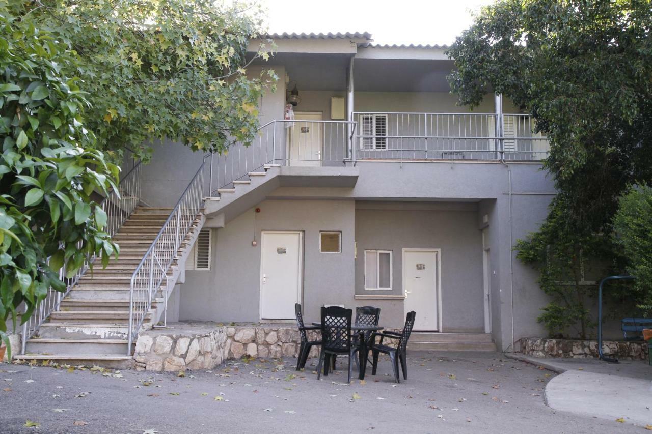 Kibbutz Beit Alfa Guest House Bet Alfa Bagian luar foto